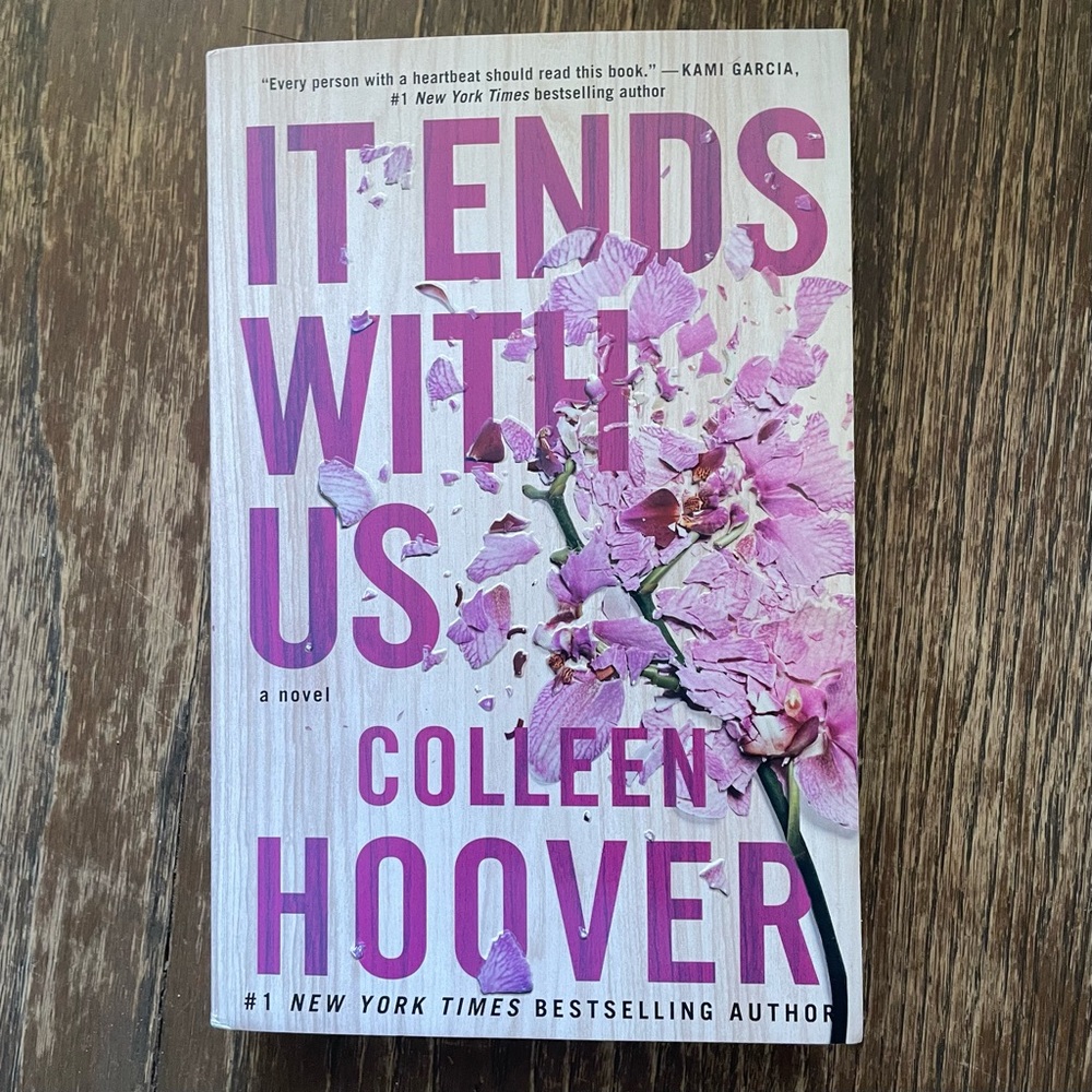 Book- It Ends With Us by Colleen Hoover